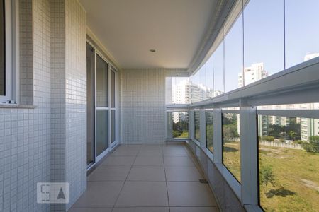 Varanda de apartamento para alugar com 2 quartos, 74m² em Barra da Tijuca, Rio de Janeiro