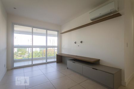Sala de apartamento para alugar com 2 quartos, 74m² em Barra da Tijuca, Rio de Janeiro