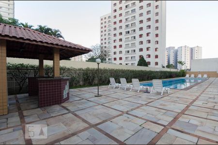 Apartamento à venda com 220m², 5 quartos e 4 vagasPiscina