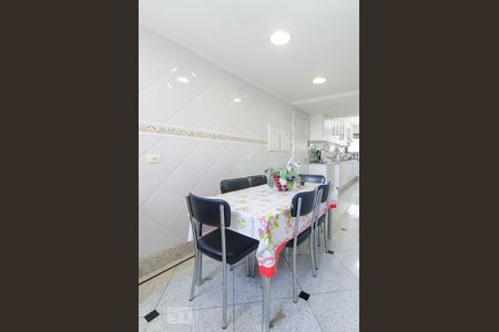 Apartamento à venda com 220m², 5 quartos e 4 vagasCozinha