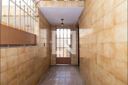 Casa à venda com 102m², 3 quartos e 2 vagas Casa à venda com 102m², 3 quartos e 2 vagasEntrada