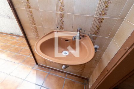 Casa à venda com 102m², 3 quartos e 2 vagas Casa à venda com 102m², 3 quartos e 2 vagasLavatório