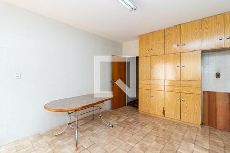 Casa à venda com 102m², 3 quartos e 2 vagas Casa à venda com 102m², 3 quartos e 2 vagasCozinha