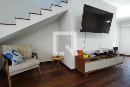 Casa de condomínio à venda com 342m², 5 quartos e 2 vagasSala