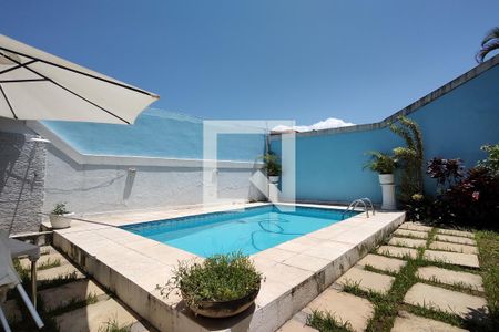 Casa de condomínio à venda com 342m², 5 quartos e 2 vagasPiscina