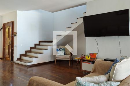 Casa de condomínio à venda com 342m², 5 quartos e 2 vagasSala