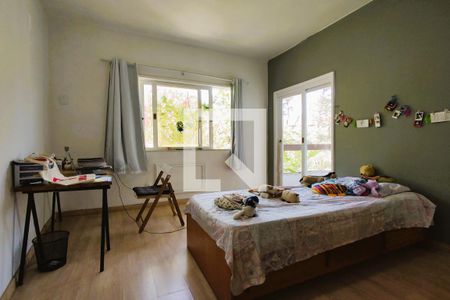 Casa de condomínio à venda com 342m², 5 quartos e 2 vagasQuarto 2