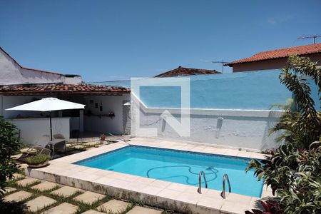 Casa de condomínio à venda com 342m², 5 quartos e 2 vagasPiscina
