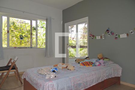 Casa de condomínio à venda com 342m², 5 quartos e 2 vagasQuarto 2