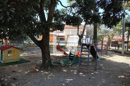 Casa de condomínio à venda com 342m², 5 quartos e 2 vagasPla