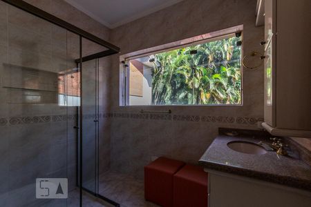 Casa de condomínio para alugar com 497m², 4 quartos e 5 vagas Casa de condomínio para alugar com 497m², 4 quartos e 5 vagasSuíte4