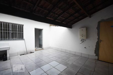 Casa à venda com 150m², 3 quartos e 2 vagasÁrea de serviço