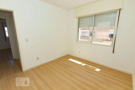 Quarto 2 de apartamento para alugar com 2 quartos, 79m² em Independência, Porto Alegre