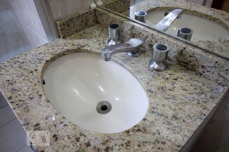 Apartamento para alugar com 75m², 3 quartos e 2 vagasPia