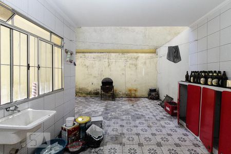 área de srviço de casa para alugar com 3 quartos, 142m² em Jardim Textil, São Paulo