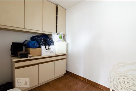 Apartamento à venda com 150m², 4 quartos e 2 vagasQuarto de serviço