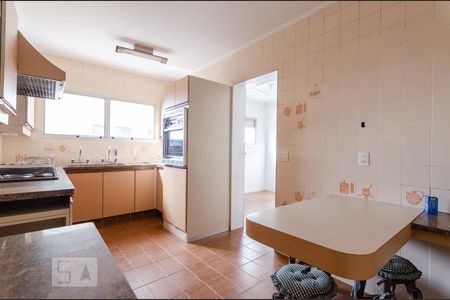 Apartamento à venda com 150m², 4 quartos e 2 vagasCozinha