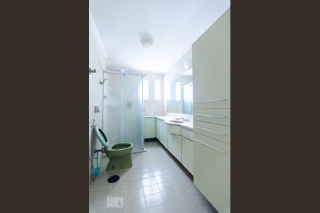 Apartamento à venda com 150m², 4 quartos e 2 vagasBanheiro