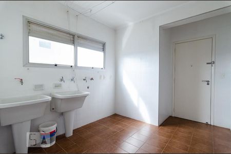 Apartamento à venda com 150m², 4 quartos e 2 vagasLavanderia