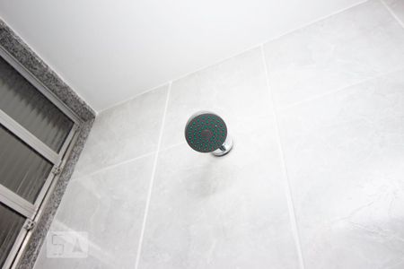 Chuveiro de apartamento à venda com 2 quartos, 75m² em Engenho de Dentro, Rio de Janeiro