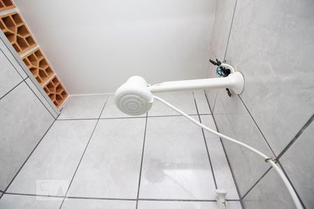 Apartamento à venda com 75m², 2 quartos e sem vagaChuveiro