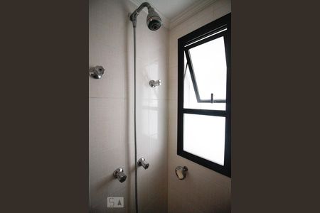 Banheiro de apartamento para alugar com 3 quartos, 85m² em Vila Ipojuca, São Paulo