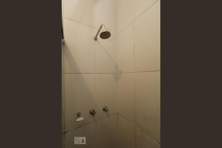 Box Banheiro. de kitnet/studio para alugar com 1 quarto, 35m² em Copacabana, Rio de Janeiro