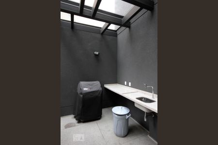 Churrasqueira de kitnet/studio para alugar com 1 quarto, 18m² em Cerqueira César, São Paulo