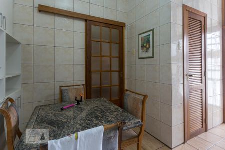 Casa à venda com 240m², 3 quartos e 7 vagas Casa à venda com 240m², 3 quartos e 7 vagasCozinha