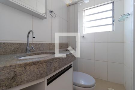 Banheiro de apartamento à venda com 2 quartos, 45m² em Jardim Nova Europa, Campinas