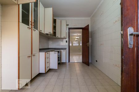 Casa para alugar com 184m², 4 quartos e 2 vagasCozinha