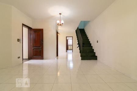 Sala de casa para alugar com 4 quartos, 184m² em Vila Gumercindo, São Paulo