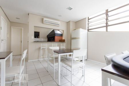 Apartamento à venda com 110m², 3 quartos e 2 vagas Apartamento à venda com 110m², 3 quartos e 2 vagasChurrasqueira