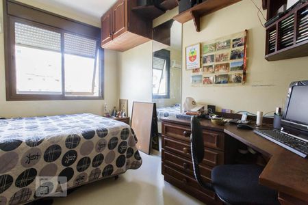 Quarto 1 de apartamento à venda com 3 quartos, 110m² em Mont Serrat, Porto Alegre