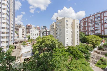 Vista Sala de apartamento à venda com 3 quartos, 110m² em Mont Serrat, Porto Alegre