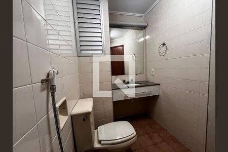 Banheiro de apartamento para alugar com 1 quarto, 55m² em Centro, Campinas