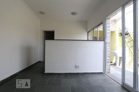 Sala de casa para alugar com 1 quarto, 50m² em Umuarama, Osasco