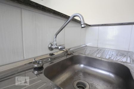 Cozinha de casa para alugar com 1 quarto, 50m² em Umuarama, Osasco