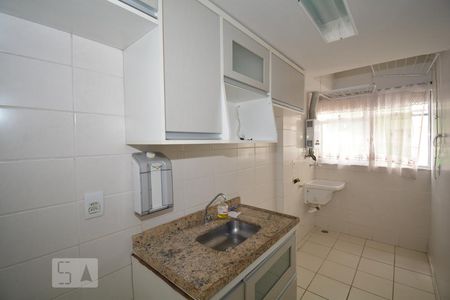 Apartamento à venda com 56m², 2 quartos e 1 vagaCozinha e Área de Serviço