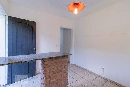 Casa para alugar com 160m², 4 quartos e 2 vagas Casa para alugar com 160m², 4 quartos e 2 vagasCozinha