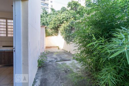 Casa para alugar com 160m², 4 quartos e 2 vagas Casa para alugar com 160m², 4 quartos e 2 vagasGaragem / Acesso ao Quarto 4