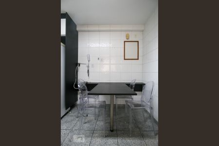 Apartamento para alugar com 174m², 4 quartos e 2 vagasCopa