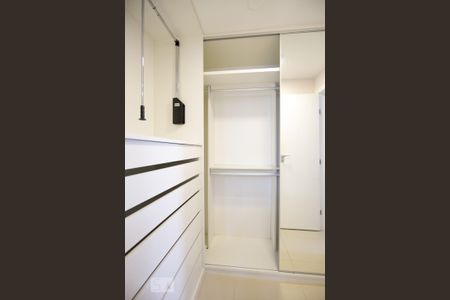 Apartamento para alugar com 174m², 4 quartos e 2 vagasCloset suíte 2