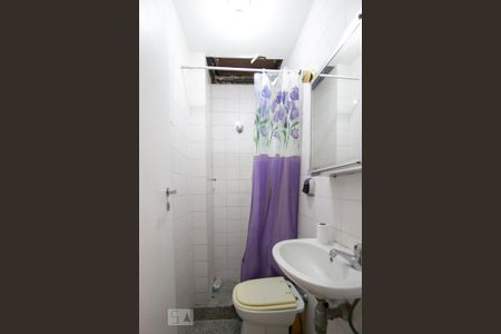 Apartamento para alugar com 174m², 4 quartos e 2 vagasBanheiro de serviço