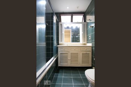 Apartamento para alugar com 174m², 4 quartos e 2 vagasBanheiro suíte 2
