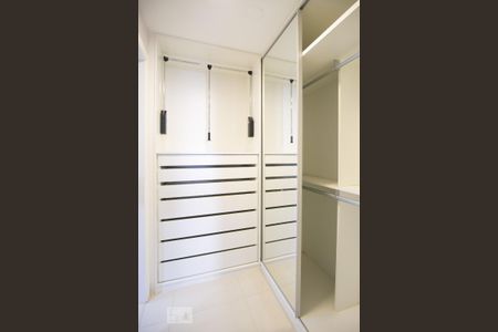 Apartamento para alugar com 174m², 4 quartos e 2 vagasCloset suíte 2