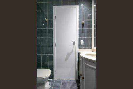Apartamento para alugar com 174m², 4 quartos e 2 vagasBanheiro social/Armário