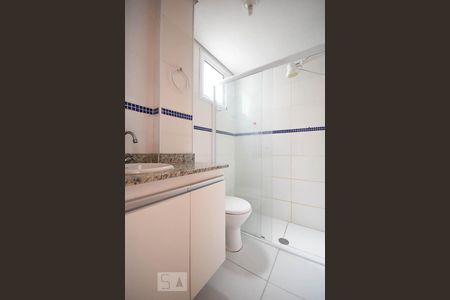Banheiro de apartamento para alugar com 2 quartos, 60m² em Jardim Ampliação, São Paulo