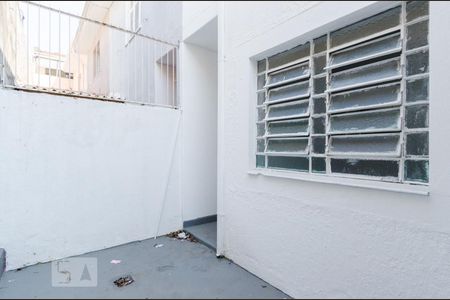 Casa à venda com 100m², 2 quartos e sem vaga Casa à venda com 100m², 2 quartos e sem vagaQuintal e Área de Serviço