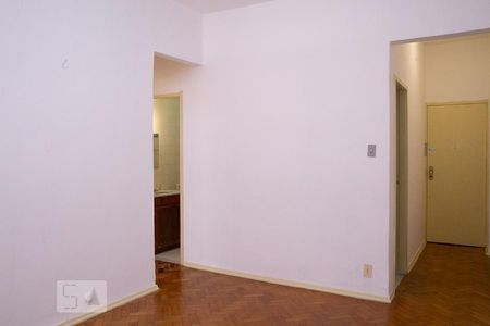 Sala de apartamento para alugar com 1 quarto, 47m² em Botafogo, Rio de Janeiro